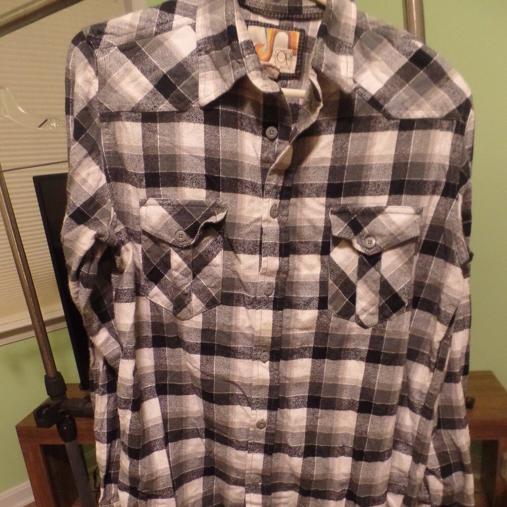 OP Ocean Pacific Black/Gray/White Plaid Flannel Men's Shirt Size 42/44